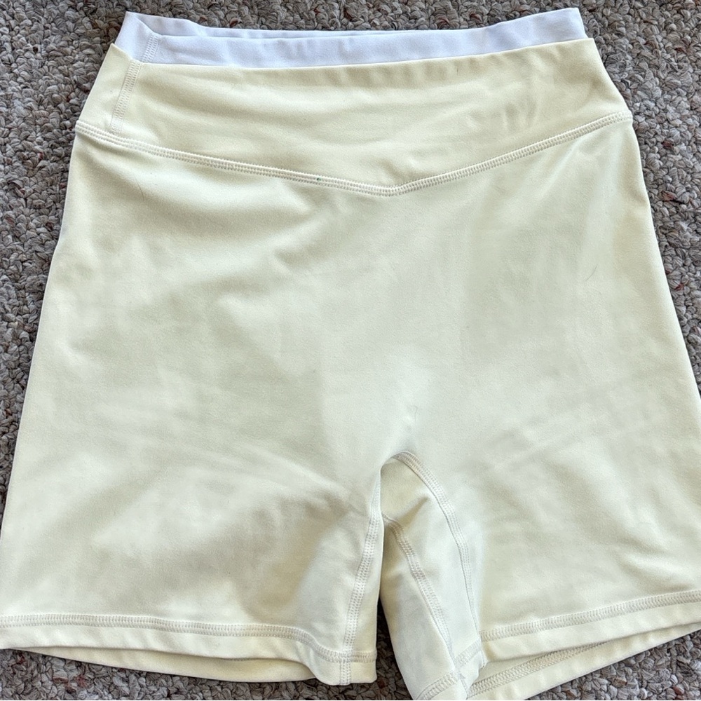 Liaison the label shorts